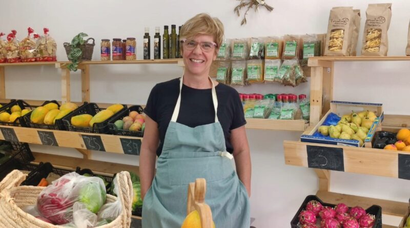 De tardeo con Eli: Los secretos de una frutería con Alma Canaria